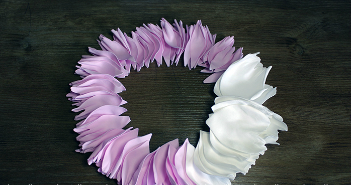 Flores espumiranas para patrones topiarios. El tulipán de espuma. Lily de foamirana.