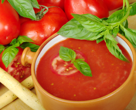 Por que não pode comer muitos tomates. Tomates: a quem são contra-indicados. Quando os tomates podem prejudicar o c