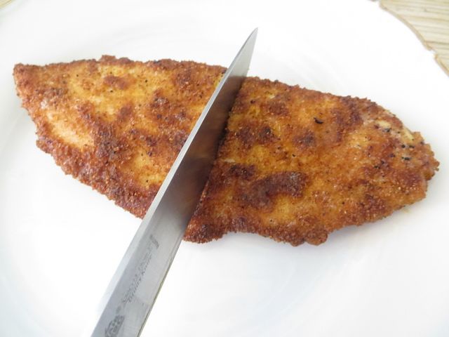 Шніцель з курки. Як приготувати шніцель з курячої грудки.