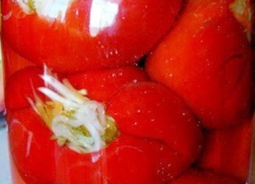 Маринований перець фарширований овочами. Перець фарширований консервований