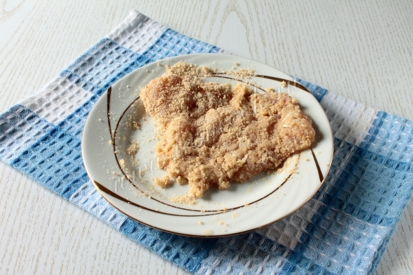 Шніцель з курки. Як приготувати шніцель з курячої грудки.